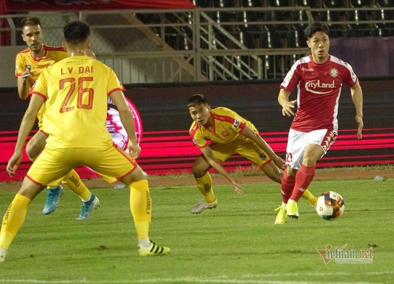 TPHCM 0-0 Thanh Hóa: Tấn công tìm bàn thắng (H2)