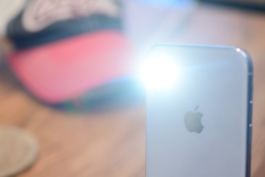 Đèn pin iPhone không sáng - 10 cách khắc phục và nguyên nhân cụ thể
