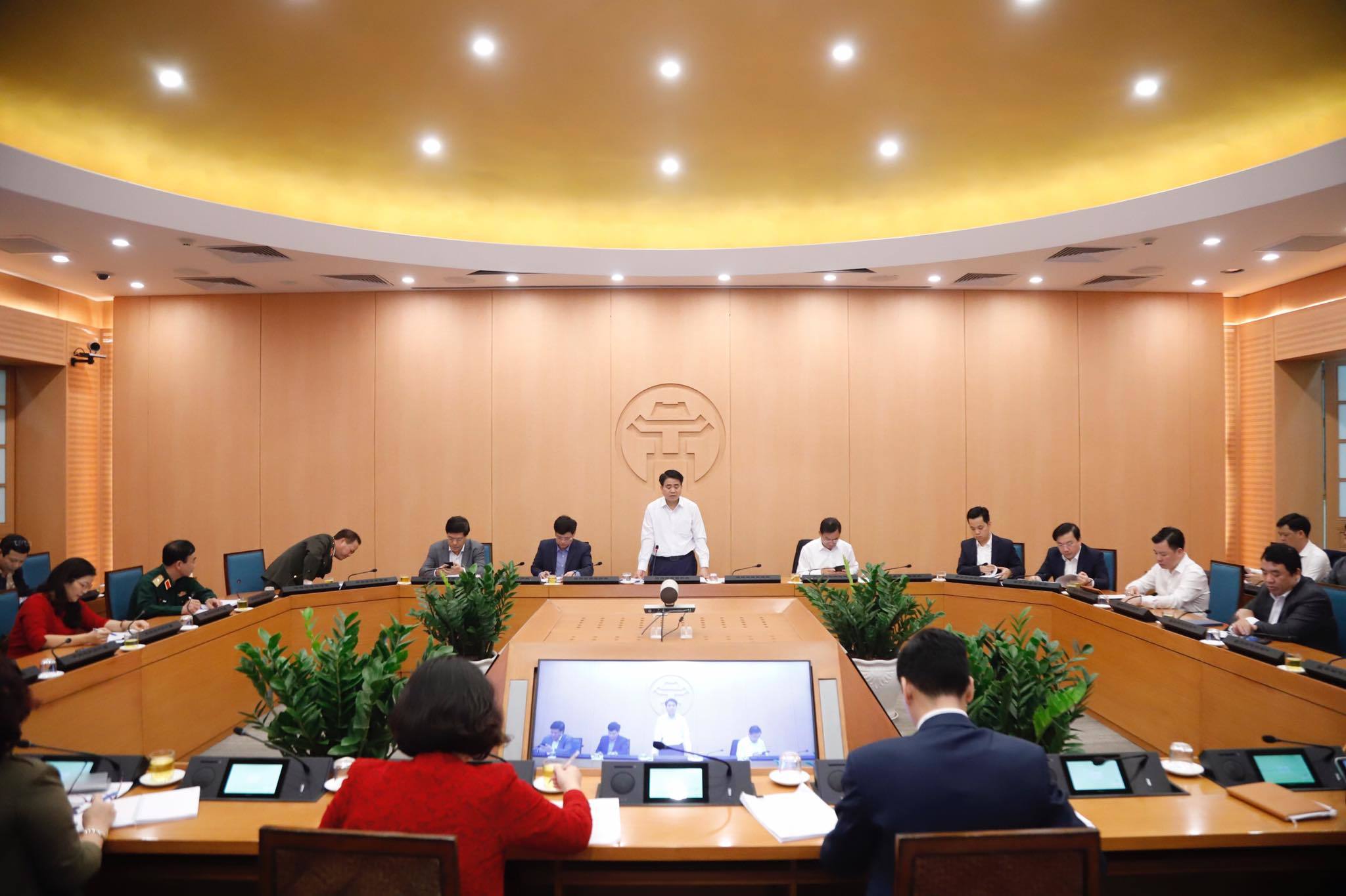 Cô gái ở Long Biên dương tính với Covid-19 sau 8 ngày âm tính