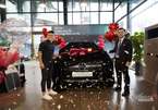 Quang Hải tậu xe Mercedes-Benz GLC300 mới giá 2,4 tỷ đồng