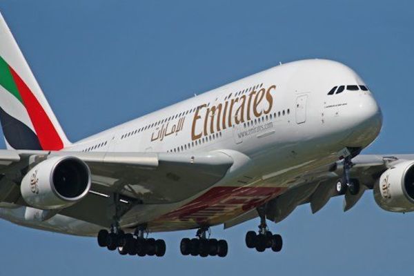 TP.HCM thông báo khẩn chuyến bay EK392 có người nguy cơ nhiễm Covid-19