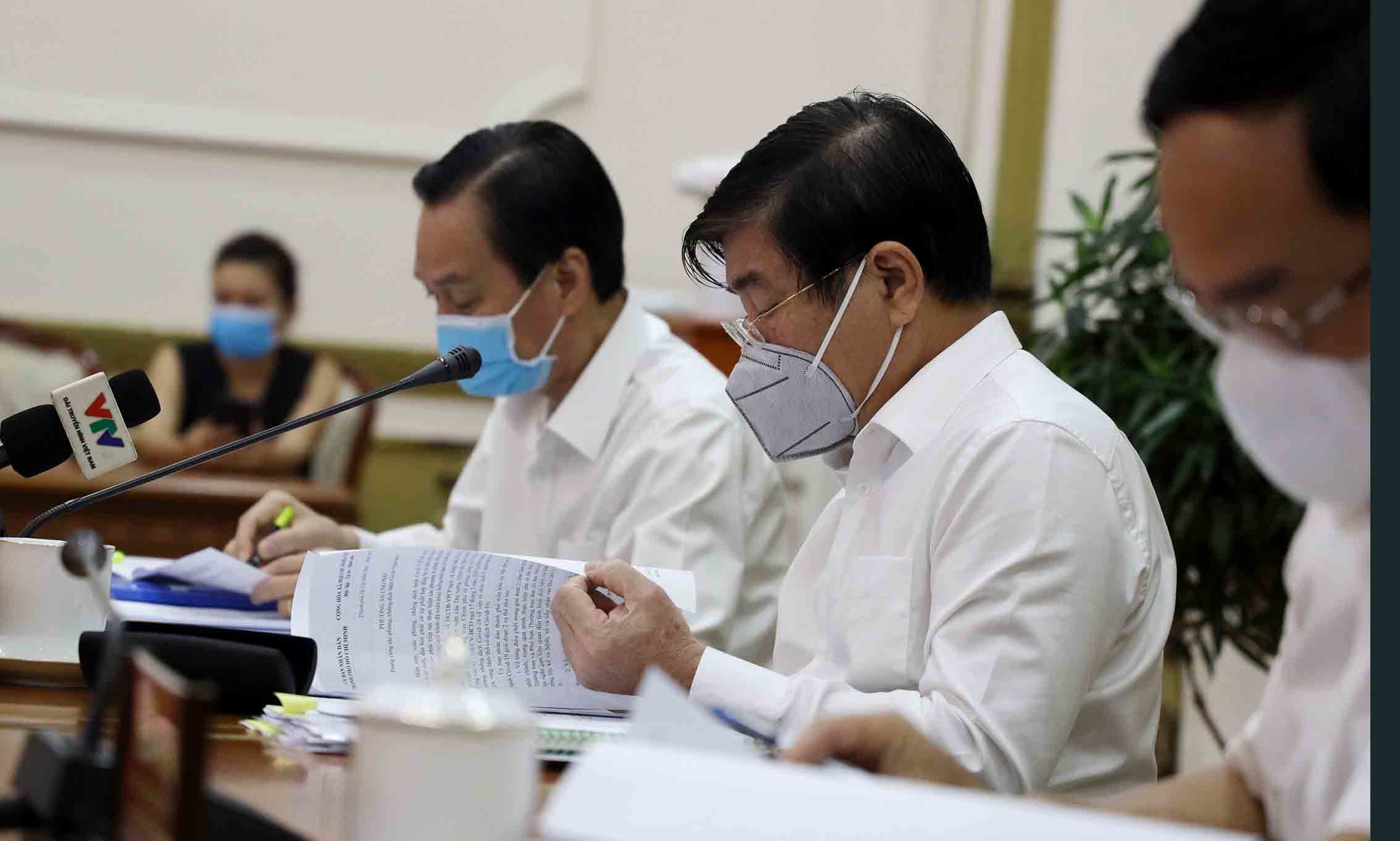 'Một người nhiễm Covid-19 lây 406 người nếu không cách ly'