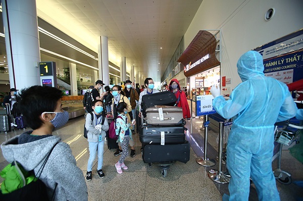 4 yêu cầu bắt buộc đối với người nhập cảnh