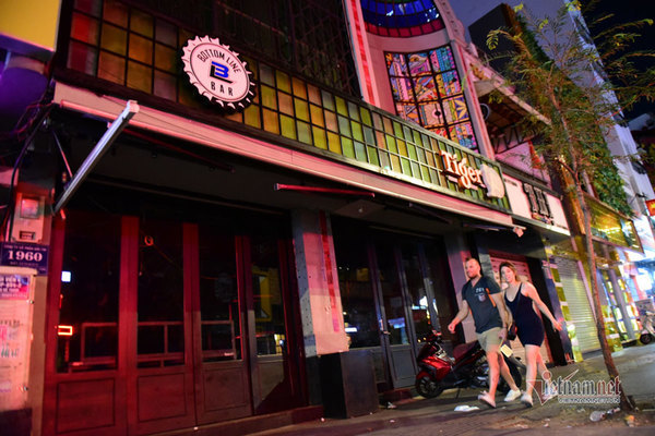 TP.HCM đóng cửa nhà hàng, tiệm hớt tóc, phòng gym