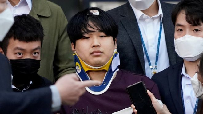 Cho Ju-bin: South Korea chatroom sex abuse suspect named after outcry