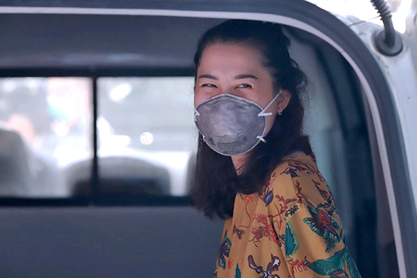 Hình ảnh 3 bệnh nhân nhiễm Covid-19 ở Đà Nẵng xuất viện