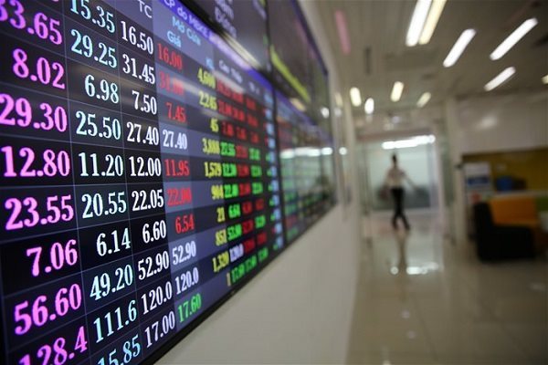 Covid-19 wipes out $44 billion from Vietnam’s stock market