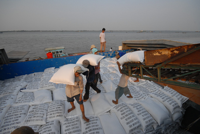 Farm produce sales fall, but rice exports soar