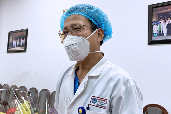 20 ngày ‘trực chiến’ của ekip cứu 3 bệnh nhân Covid-19