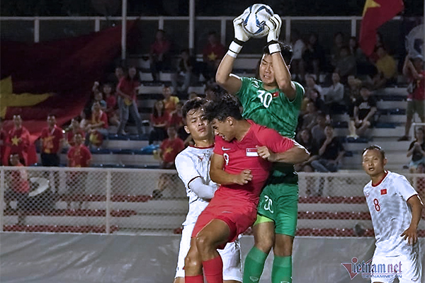 Văn Toản lắc đầu Thai- League, chạnh lòng cho Bùi Tiến Dũng