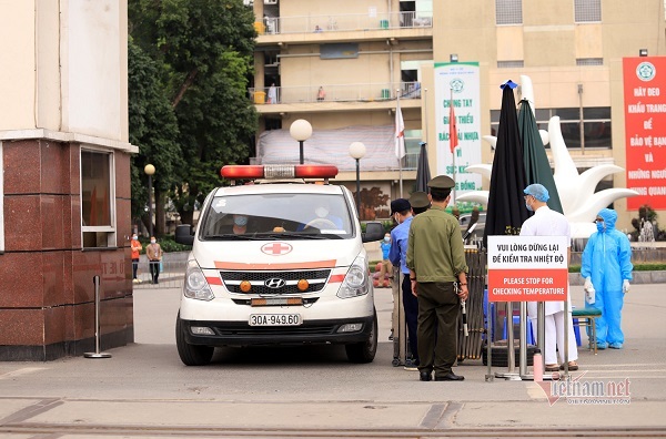 Tất cả nhân viên y tế phải khai báo y tế, khai không đúng có thể bị đuổi việc