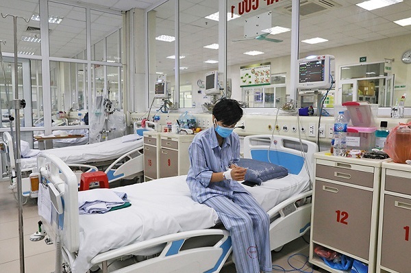 188 ca Covid-19, 1 phóng viên và 2 người liên quan đến Bạch Mai mắc