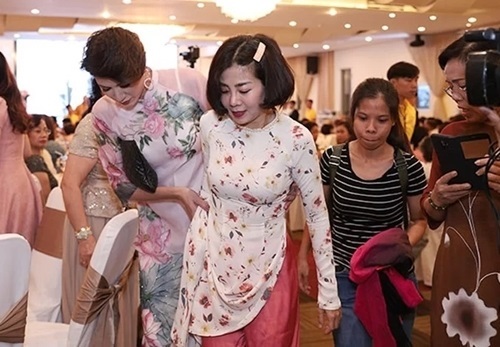 Bộ ảnh đẹp Mai Phương chụp cùng con gái trước khi qua đời