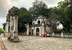 Hanoi’s iconic tourist sites sit empty
