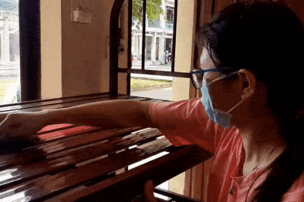 Lau giường sạch bóng chờ đón 4.000 người cách ly ở Bình Dương