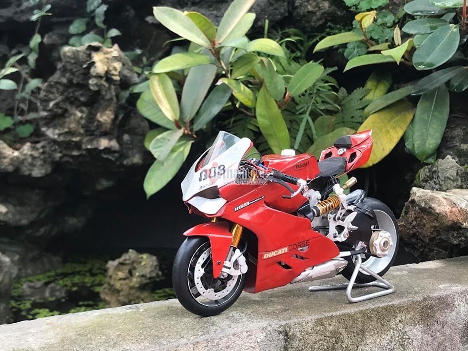 Mô hình xe mô tô Ducati 1299 Panigale S Red 112 TSM  banmohinhtinhcom