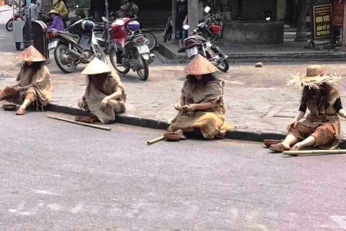 Truy tìm nhóm người giả ăn xin quay clip đăng Facebook ở Hội An
