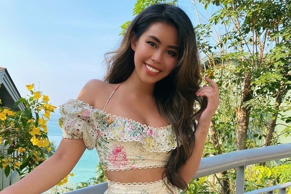 Covid-19: Tiên Nguyễn ra viện