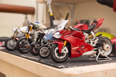 Dàn môtô handmade tuyệt đẹp giống y thật của Long Ducati
