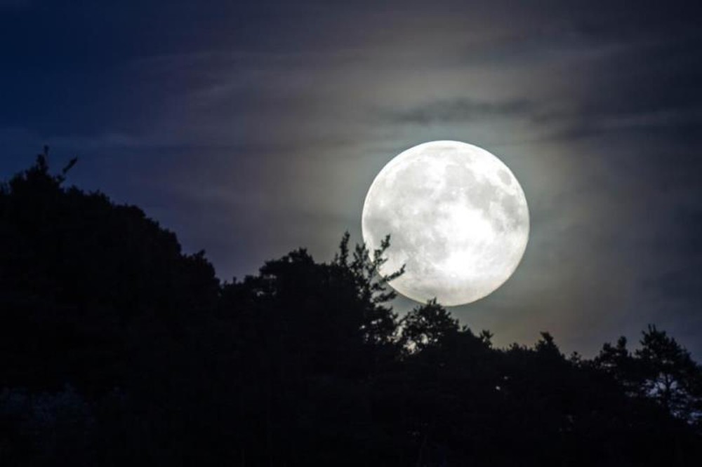 Siêu trăng lớn nhất trong năm 2020 sắp xuất hiện