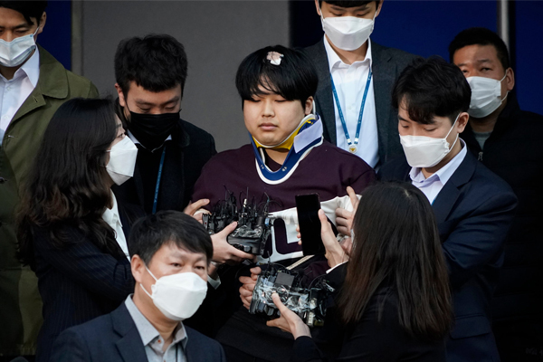 Công nghệ chết người biến sao Hàn thành nạn nhân 'phòng chat tình dục'