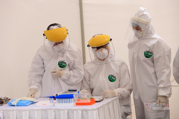 Chỉ đạo khẩn về các bệnh nhân Covid-19 liên quan BV Bạch Mai và xét nghiệm nhanh