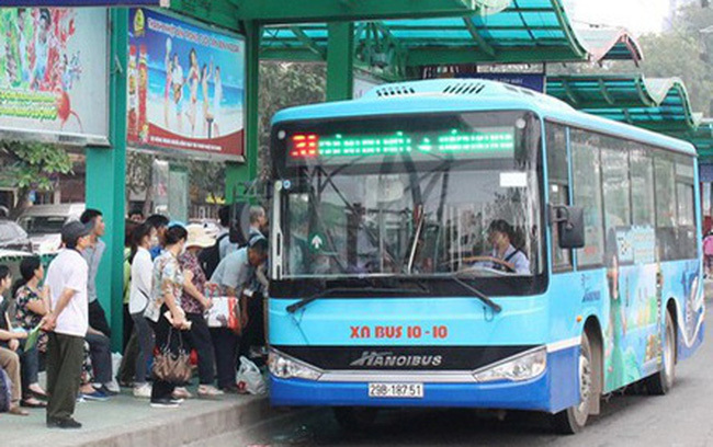 Phục hồi 16 tuyến buýt sau khi thông xe trở lại cầu Thăng Long