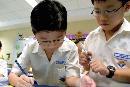 Singapore đóng cửa trường học và  nhiều nơi làm việc vì Covid-19