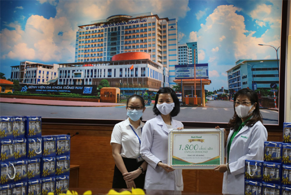 NutiFood bảo vệ sức khỏe người cao tuổi trong mùa dịch