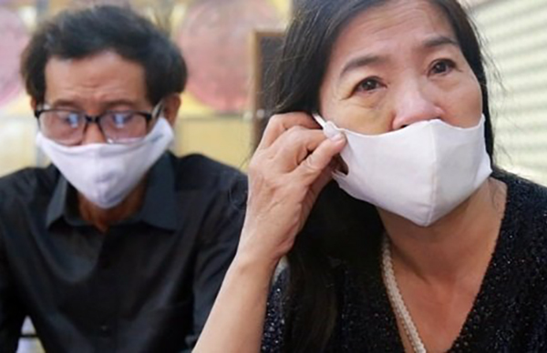 Mẹ Mai Phương: ‘Tiêm giảm đau cho con, có thể để Ngọc Huy nuôi Lavie’