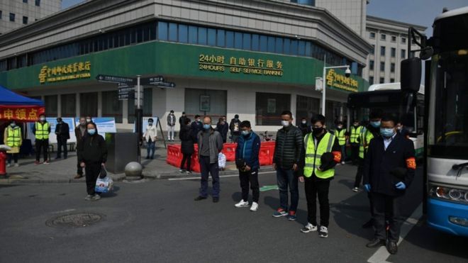 Coronavirus: China mourns Covid-19 victims with three-minute silence