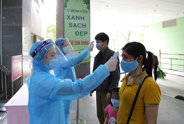 89 y bác sĩ tiếp xúc gần bệnh nhân 237 âm tính nCoV