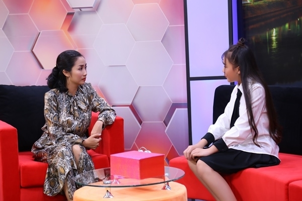 Người mẹ đơn thân mỗi ngày chạy xe 170km kiếm tiền nuôi con