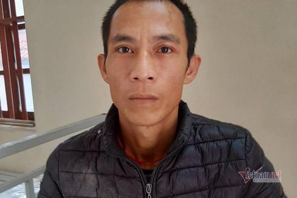 Mẹ được nhắc đeo khẩu trang, con trai định chém chủ tịch phường