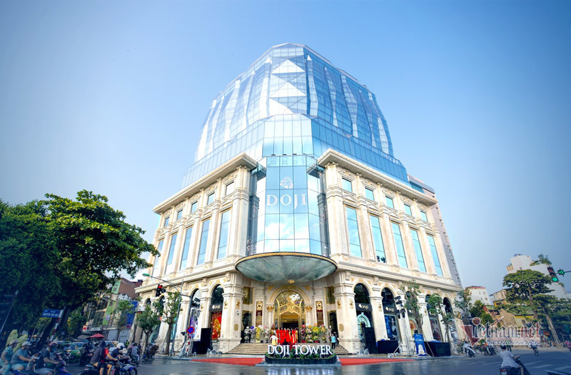 Vụ bồn hoa Doji Tower: Lộ nhiều lần điều chỉnh, nâng tầng