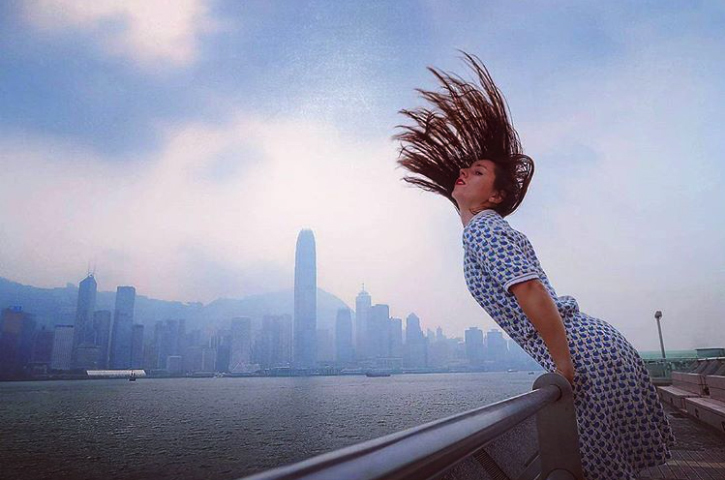 Thú nhận hài hước của các ông chồng đằng sau ảnh 'sống ảo' của vợ