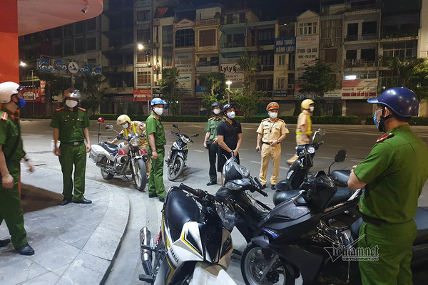 Từ hôm nay, người Hạ Long bị nêu tên nếu đi chợ quá 2 lần/ngày