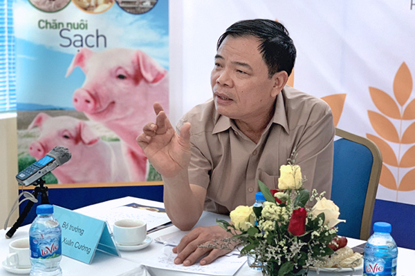 Bộ trưởng Nông nghiệp lý giải vì sao giá thịt lợn vẫn quá đắt