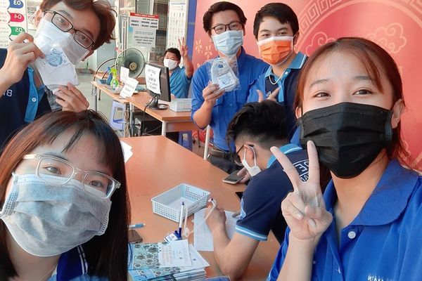 ĐH Bách khoa TP.HCM hỗ trợ SV 12 tỷ đồng