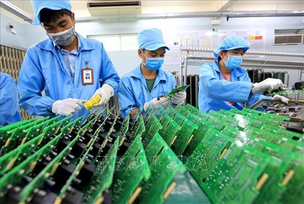 The health of VN manufacturing sector worsens amid Covid-19 crisis