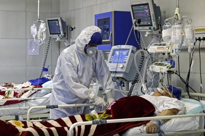 Người sống sót kể lại 2 giờ kinh hoàng của bệnh nhân Covid-19 cùng phòng