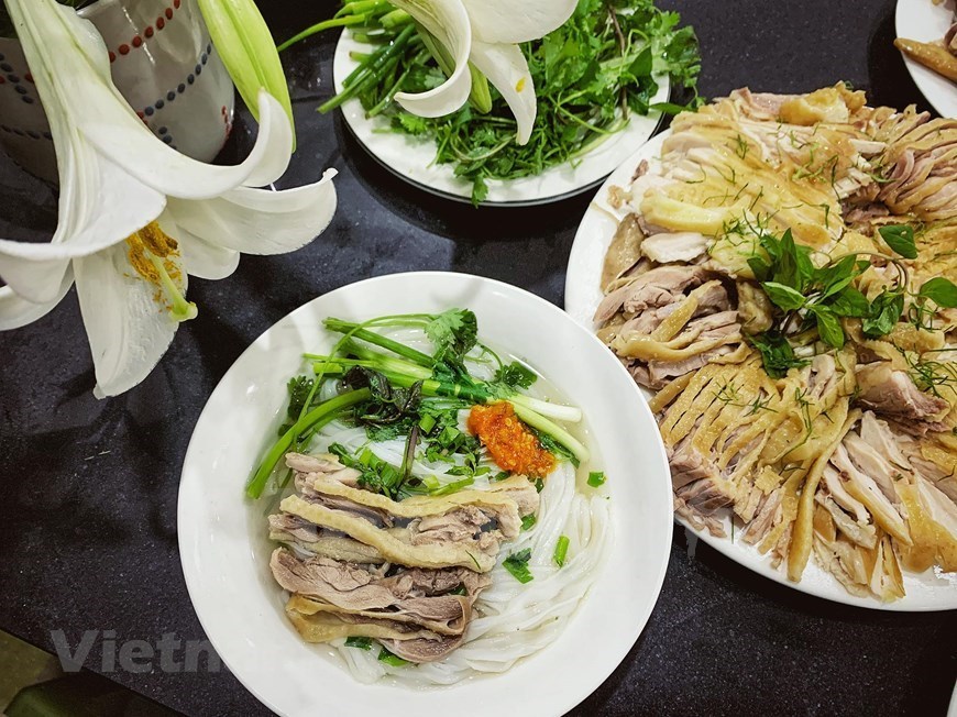 Recipe for yummy bowls of chicken pho