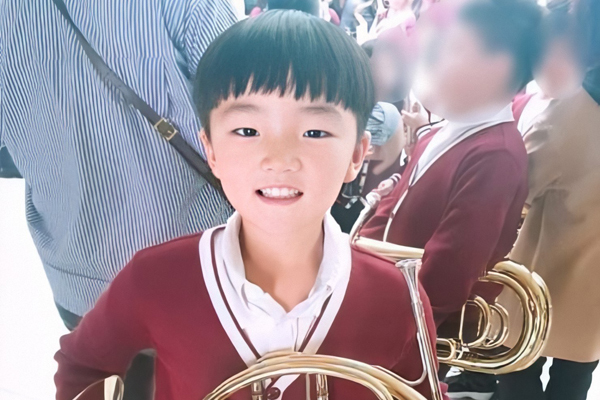 Cậu bé Hàn Quốc qua đời, hiến tạng cho 7 người