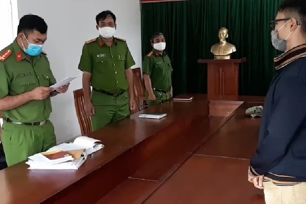 Khởi tố thanh niên ở quận 7 đánh vào mặt bảo vệ khi bị nhắc đeo khẩu trang