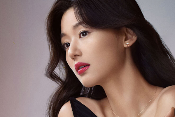 'Mợ chảnh' Jun Ji Hyun: Chồng đẹp, con xinh, sở hữu bất động sản 90 triệu đô