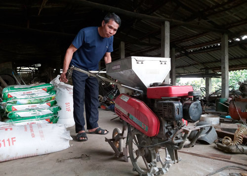 Máy gieo hạt '4 trong 1' độc đáo do 1 nông dân Tuyên Quang sáng chế