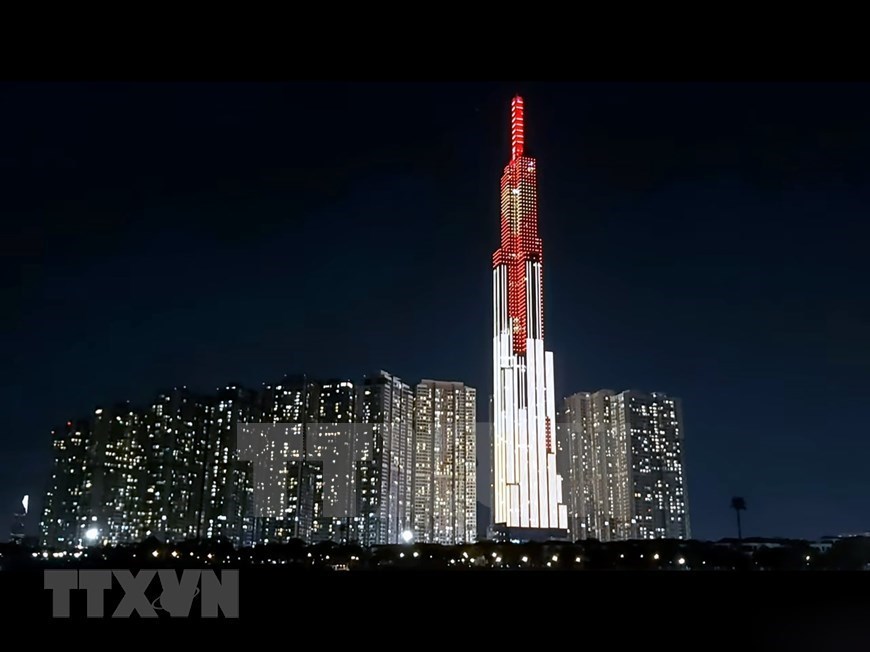 HCM City's buildings lit up to show support for COVID-19 fight