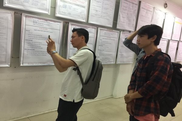 Labor market freezes due to Covid-19