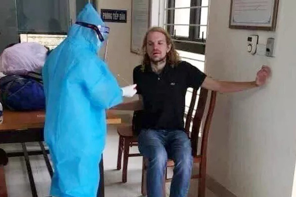 Thanh niên người Đức trốn cách ly từ Thanh Hóa ra Hà Nội