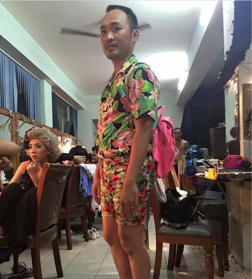 Lệ Quyên mặt mộc trẻ như gái 18, Thúy Nga mặc 'váy gối' ra đường